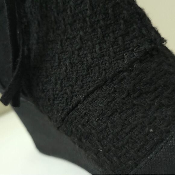 TOMS Avery Black Wedge Heel Boot Womens 7 Boho Tassel - Picture 5 of 6